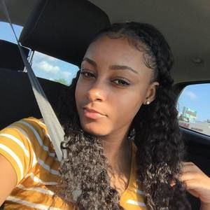 Meet your Posher, Jasmine